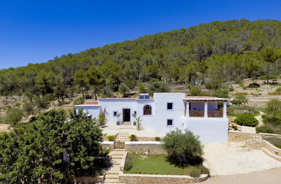 1681312946-Luxury real estate Ibiza to rent villa can Tifany spain property.webp